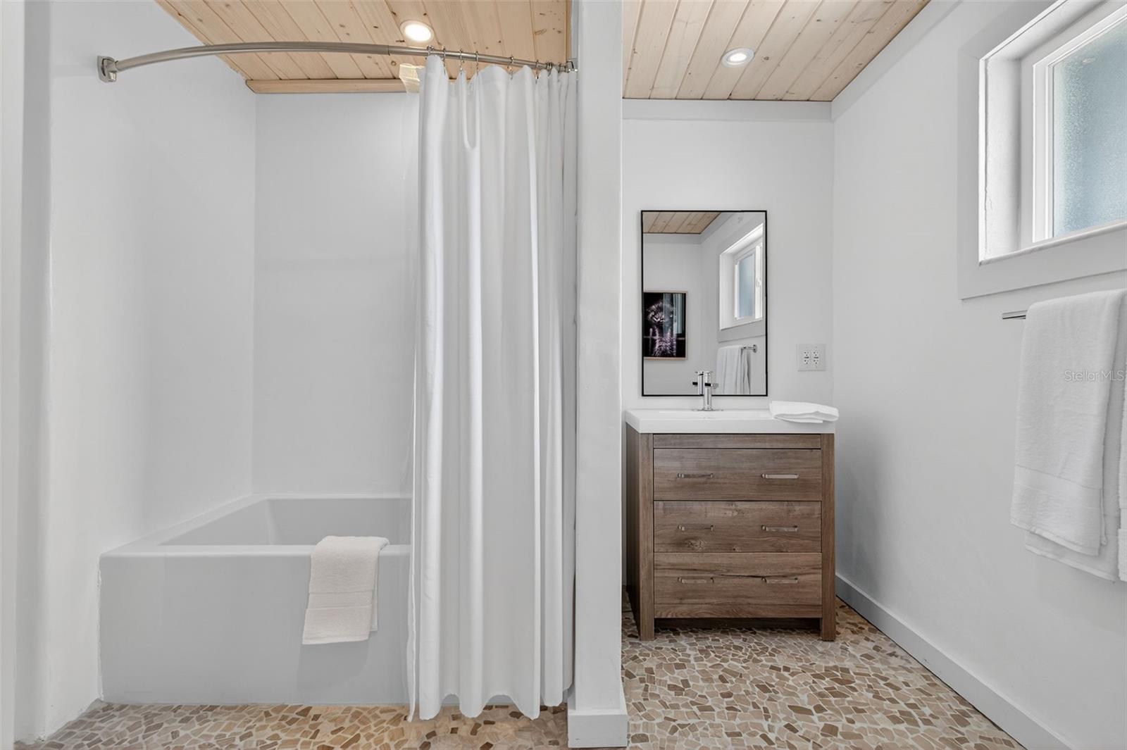 Image 30 of 47 For 3735 Duncan Place