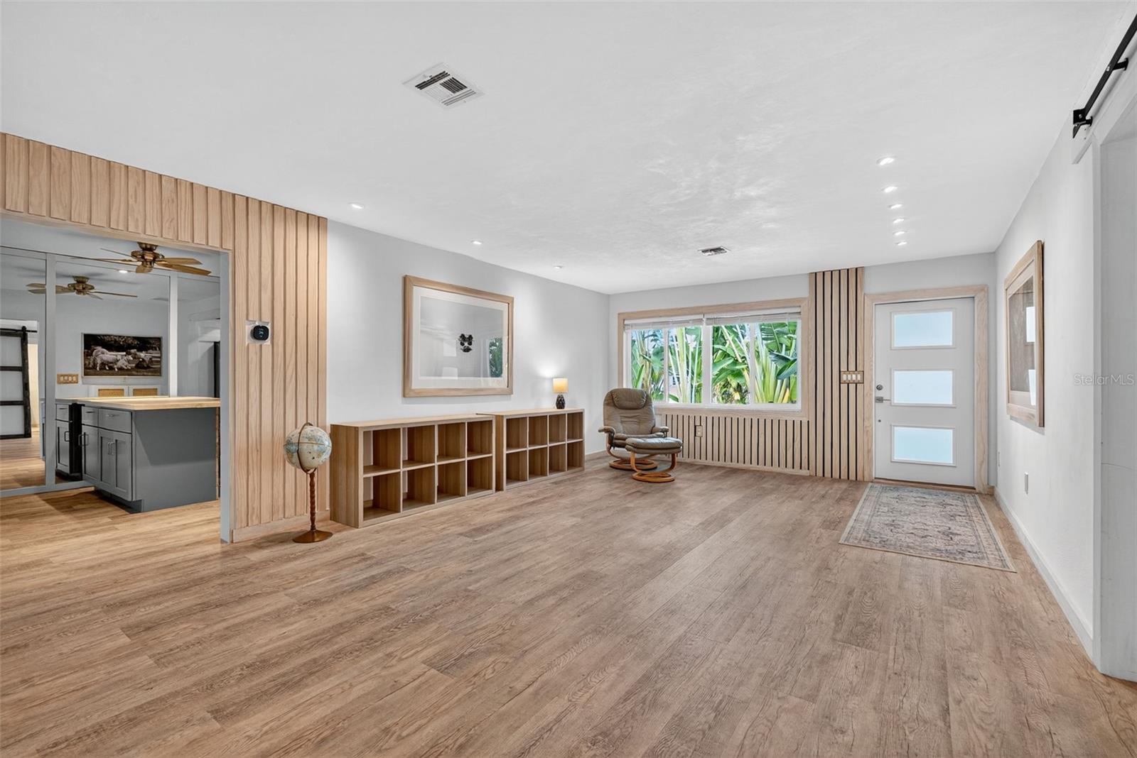 Image 8 of 47 For 3735 Duncan Place