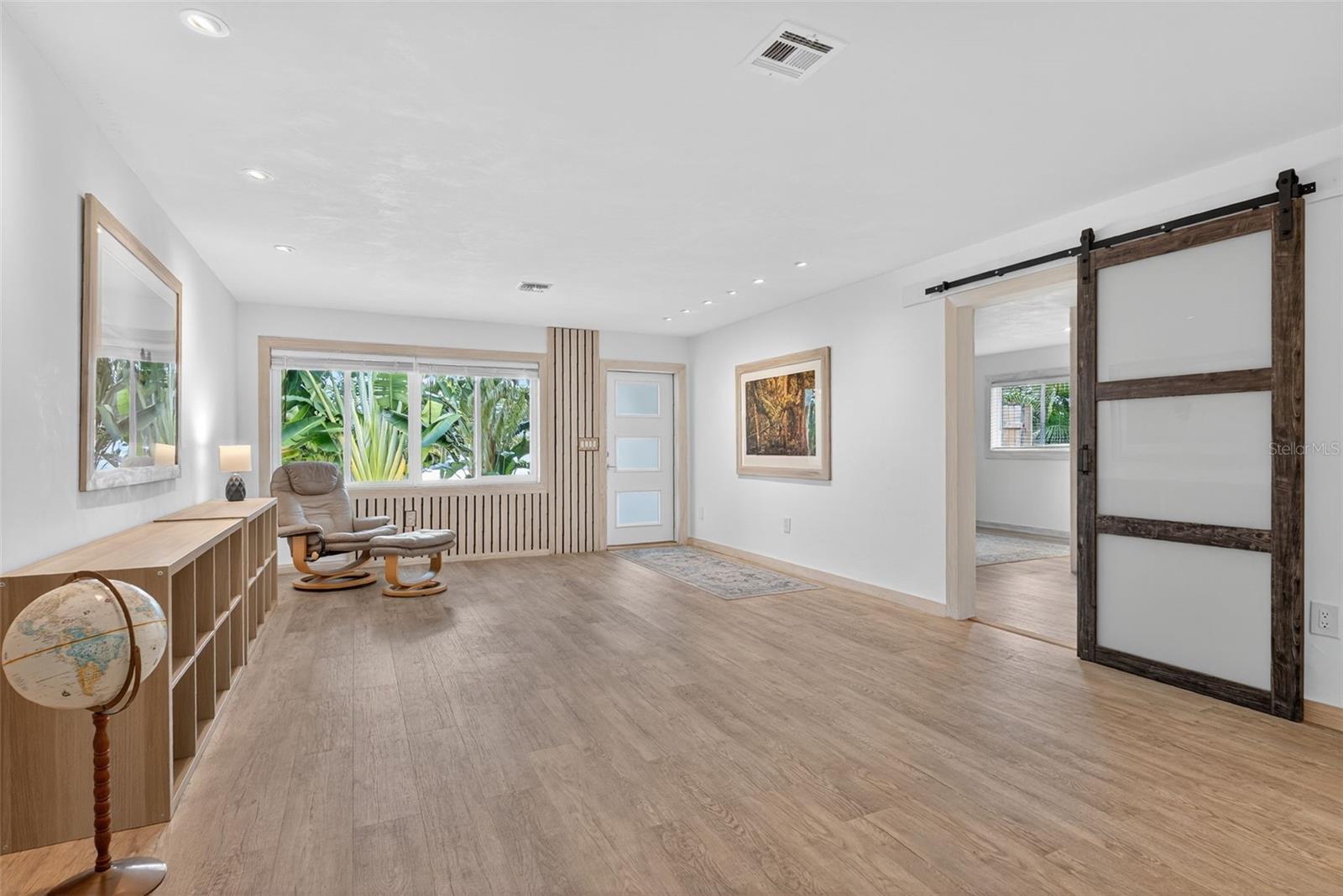 Image 9 of 47 For 3735 Duncan Place