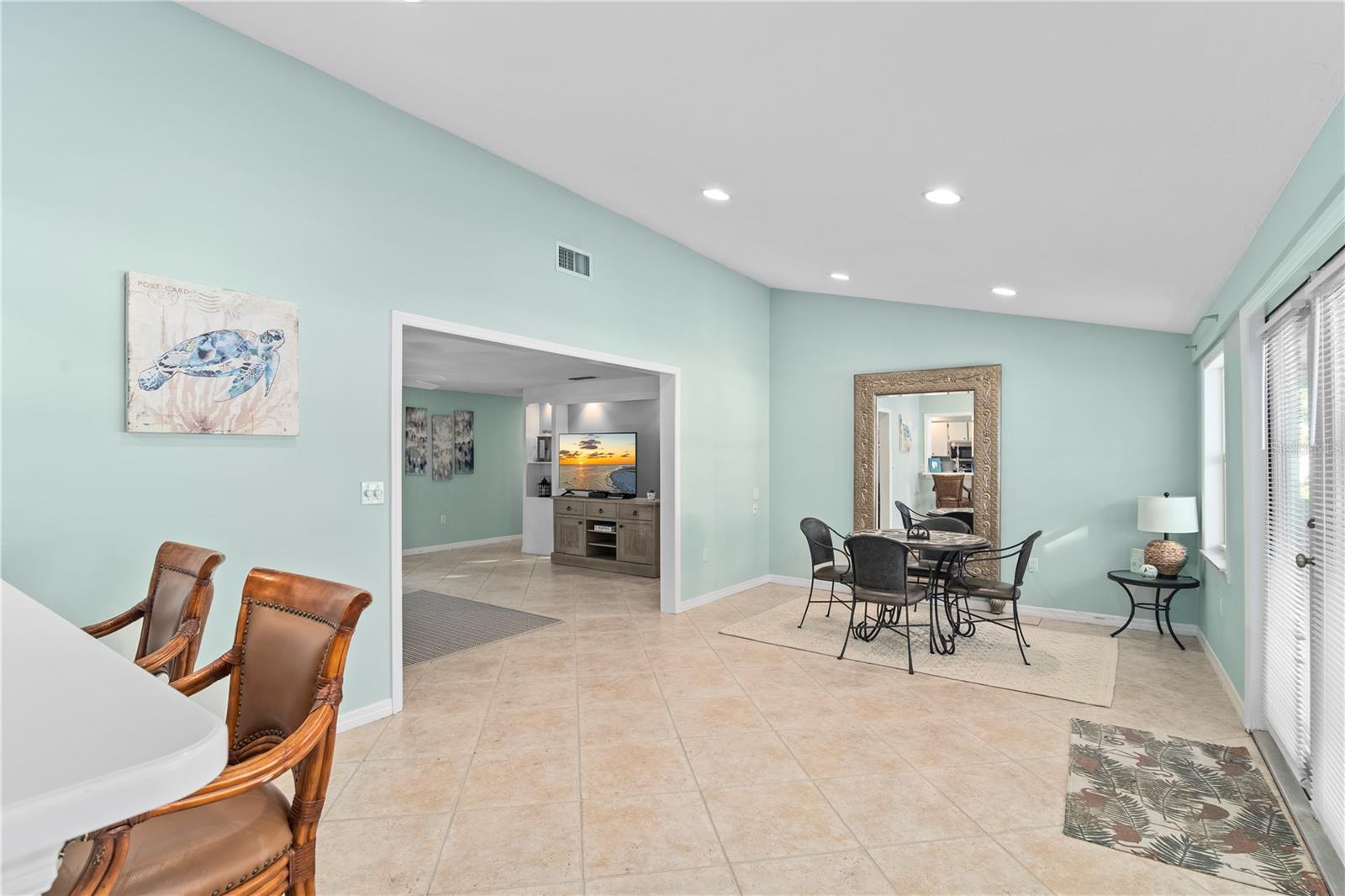 Image 18 of 63 For 783 Birdsong Lane