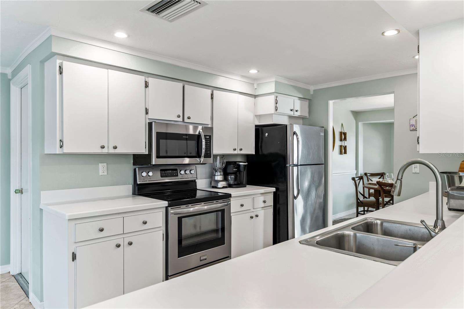 Image 22 of 63 For 783 Birdsong Lane