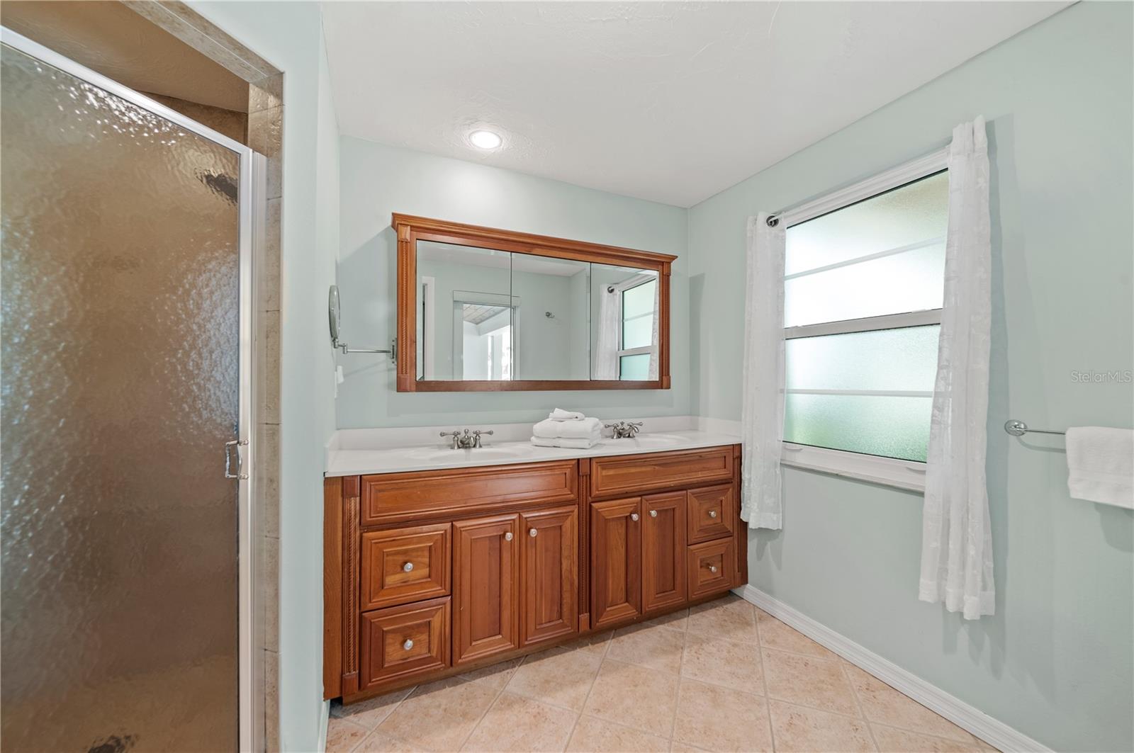 Image 35 of 63 For 783 Birdsong Lane