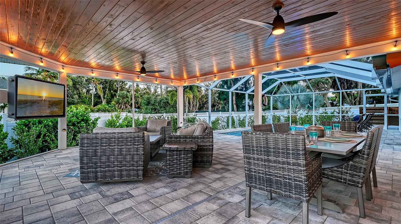 Image 7 of 63 For 783 Birdsong Lane