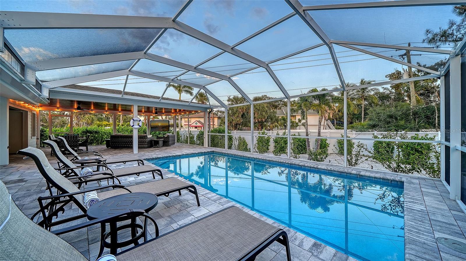 Image 8 of 63 For 783 Birdsong Lane