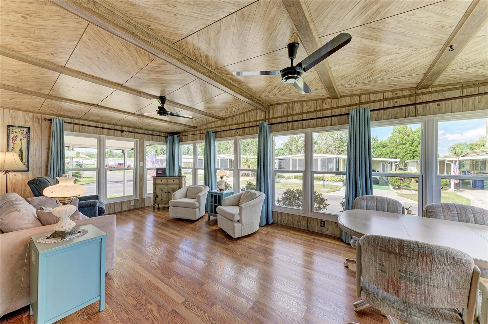 Image 12 of 66 For 5316 53rd Avenue E L1