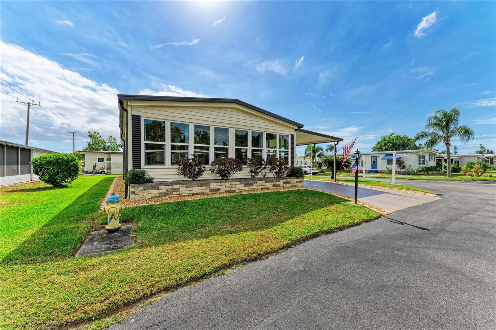 Image 2 of 66 For 5316 53rd Avenue E L1