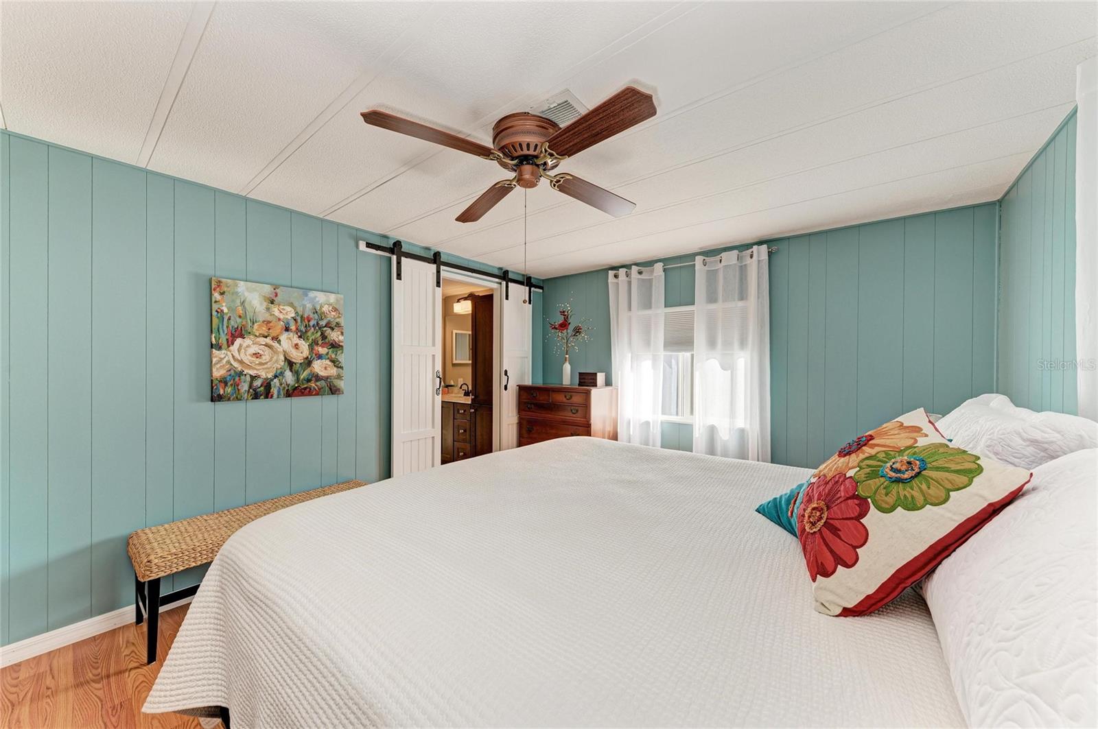 Image 26 of 66 For 5316 53rd Avenue E L1