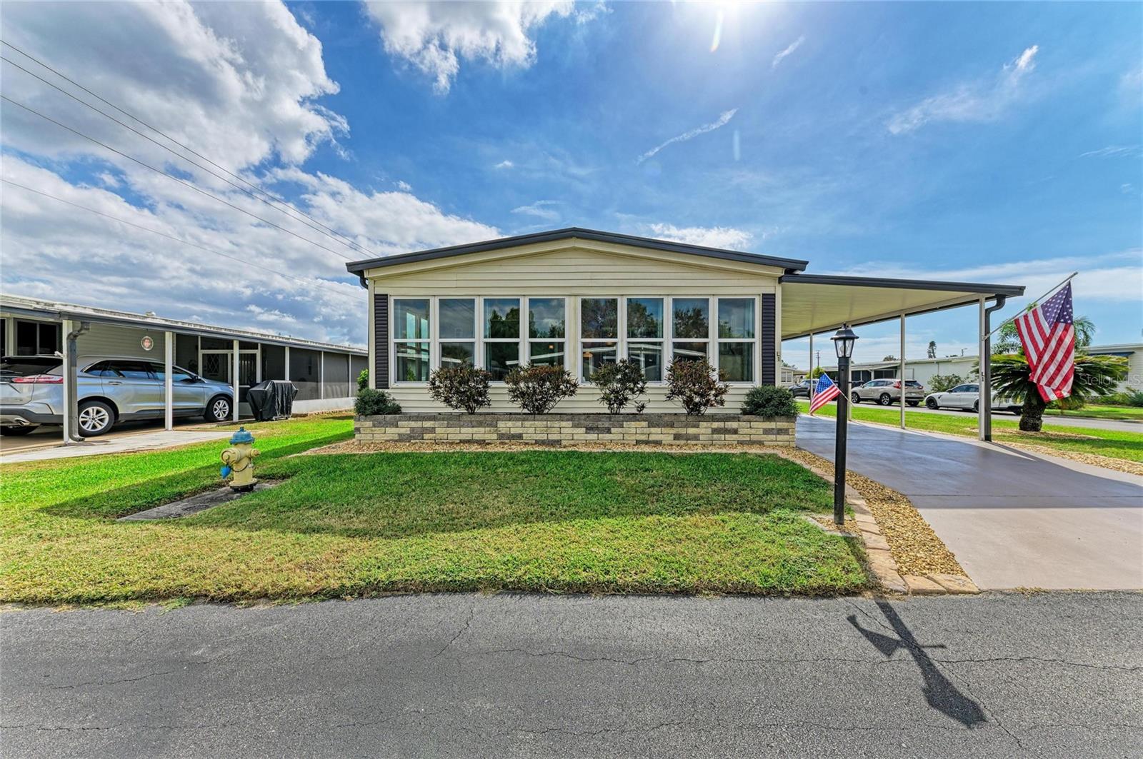 Image 3 of 66 For 5316 53rd Avenue E L1