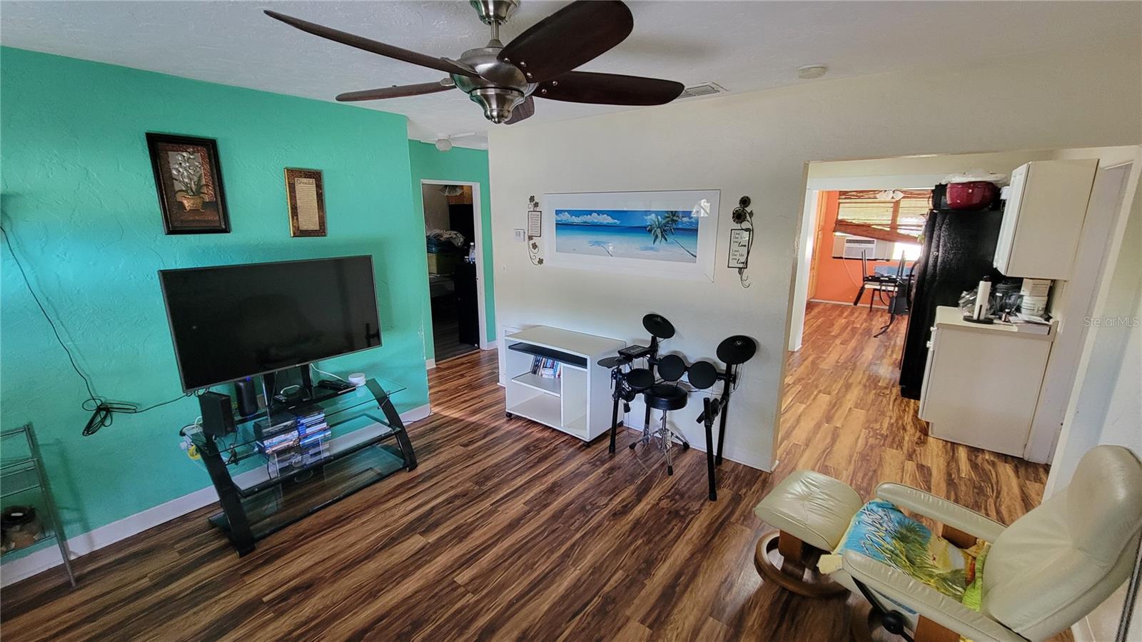 Image 4 of 14 For 5718 15th Street W