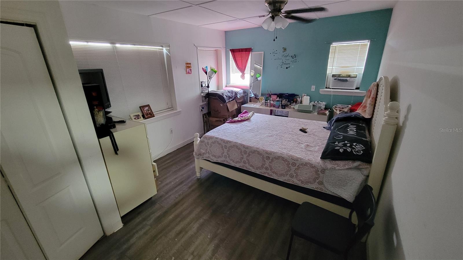 Image 7 of 14 For 5718 15th Street W