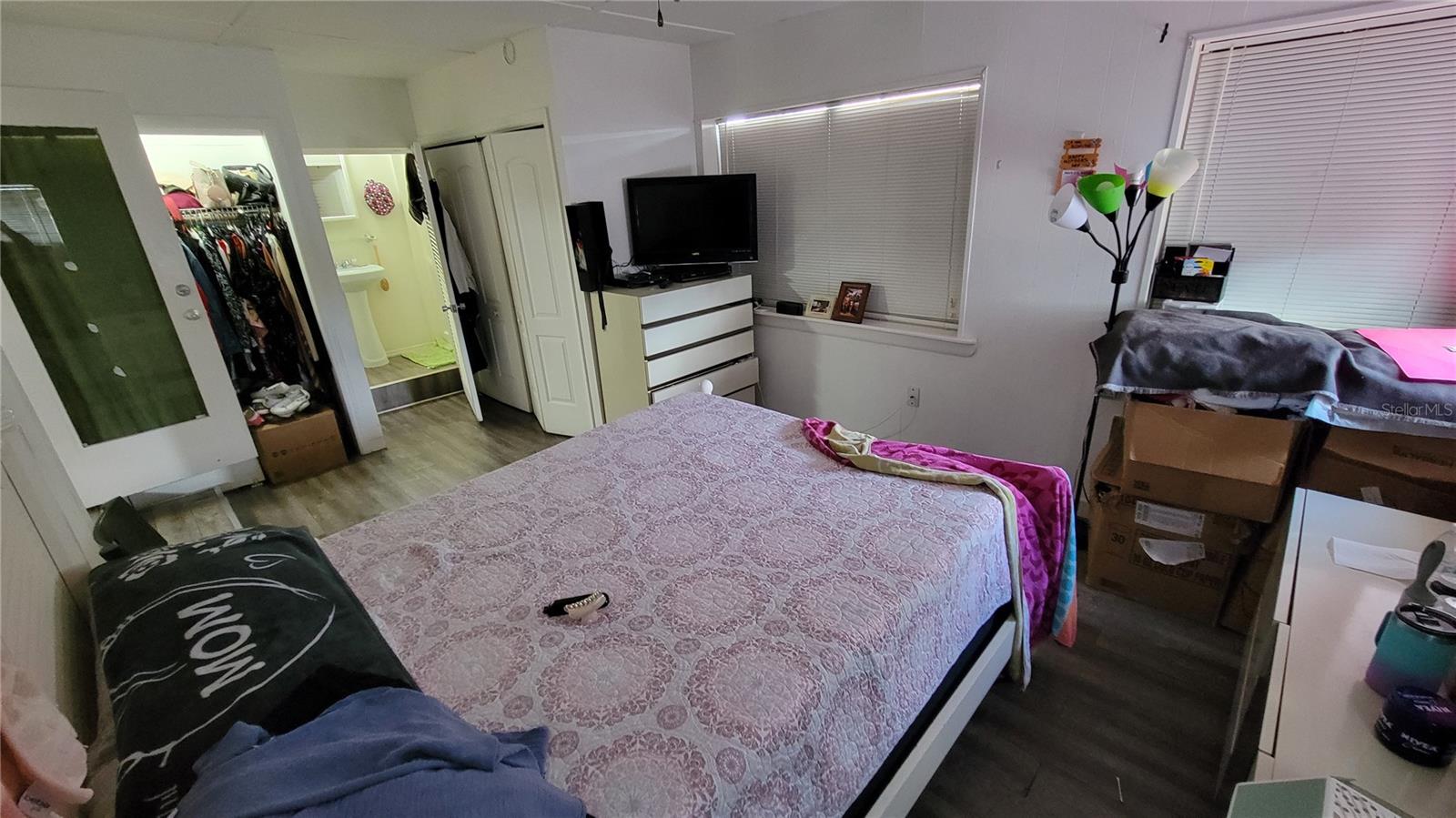 Image 8 of 14 For 5718 15th Street W