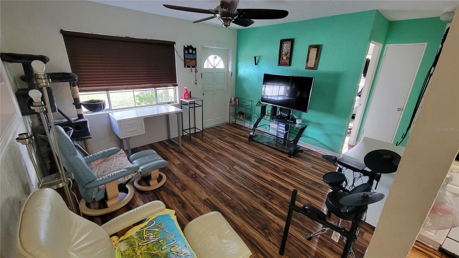 Image 9 of 14 For 5718 15th Street W