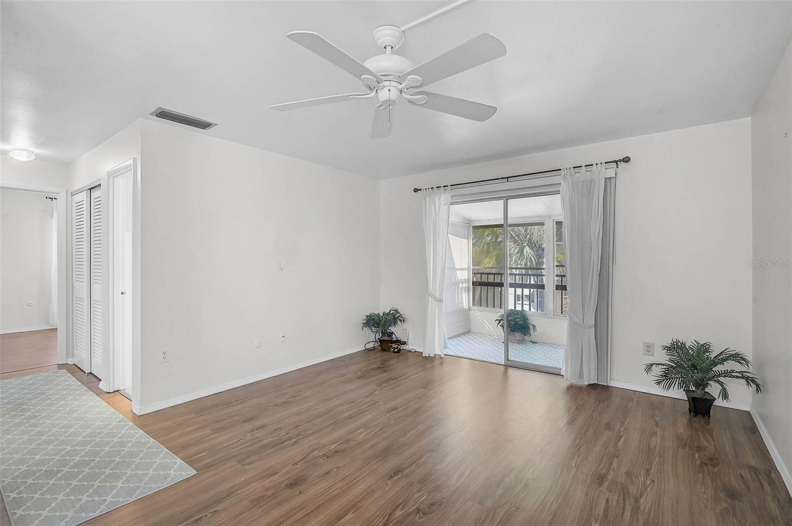 Image 10 of 29 For 5940 Easy Street K31