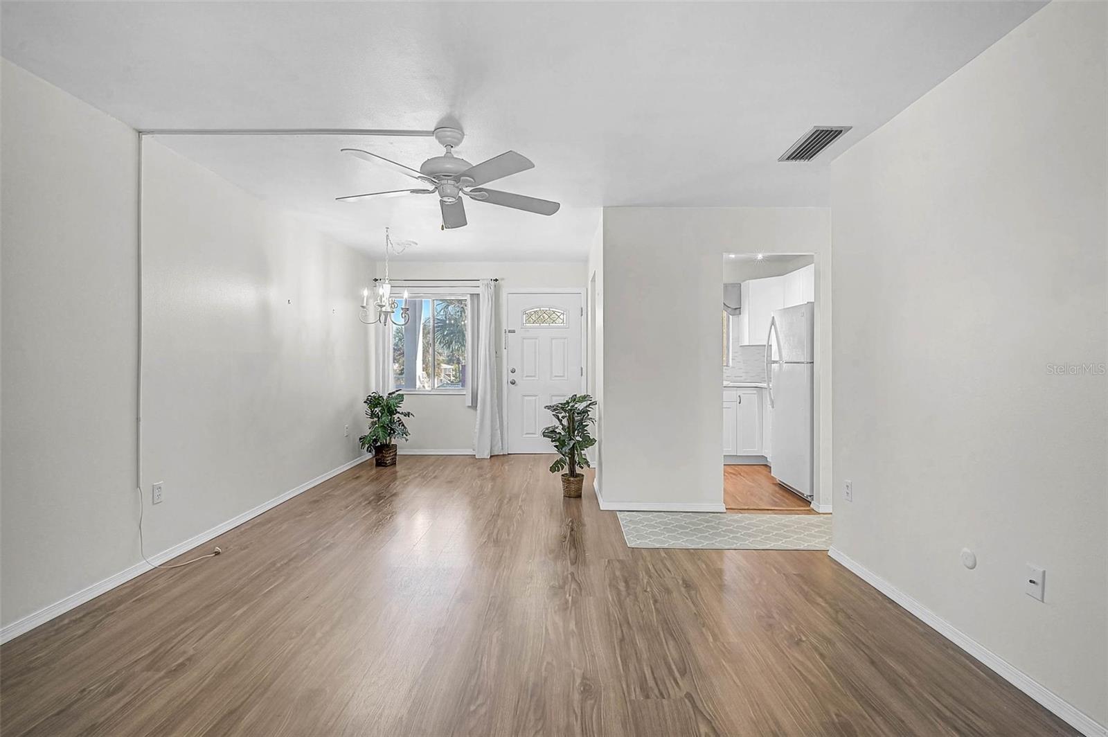 Image 13 of 29 For 5940 Easy Street K31