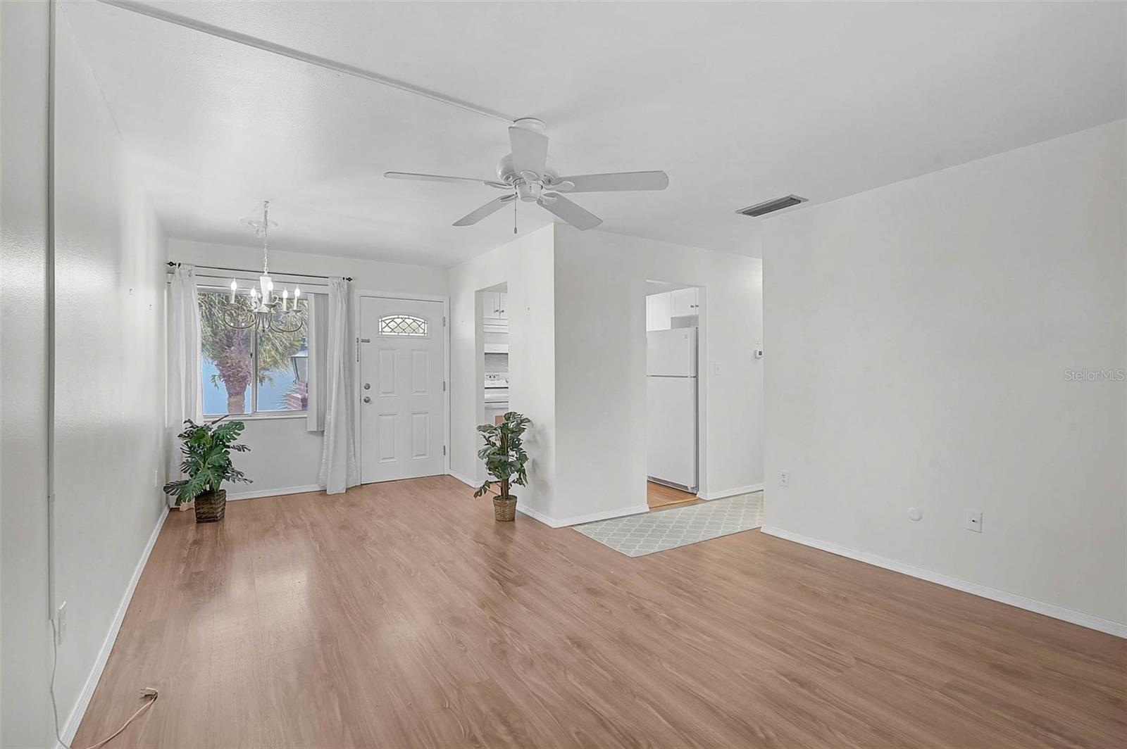 Image 14 of 29 For 5940 Easy Street K31