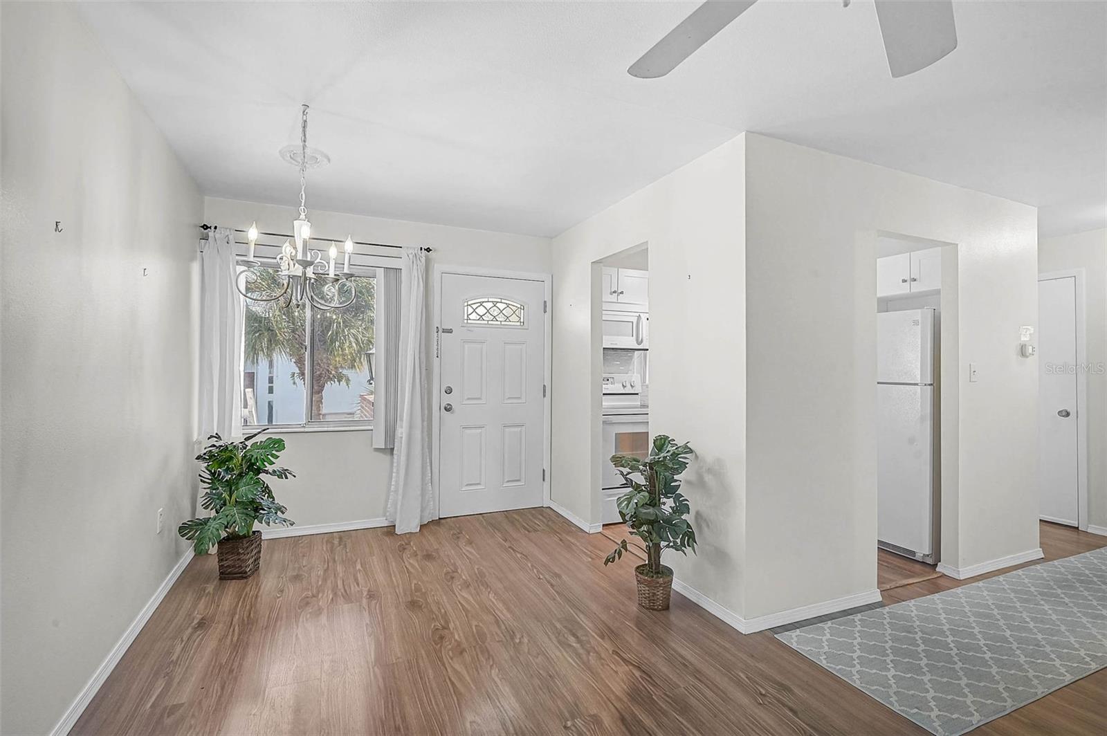 Image 5 of 29 For 5940 Easy Street K31