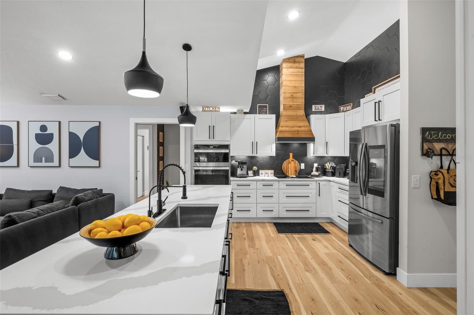 Image 19 of 49 For 4252 Boswell Place