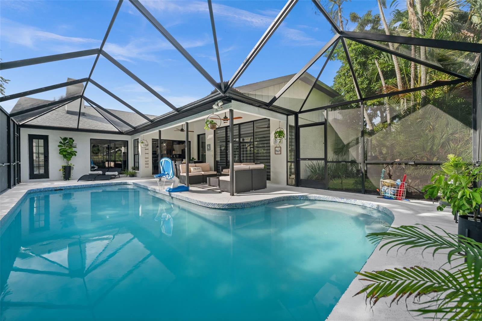 Image 44 of 49 For 4252 Boswell Place