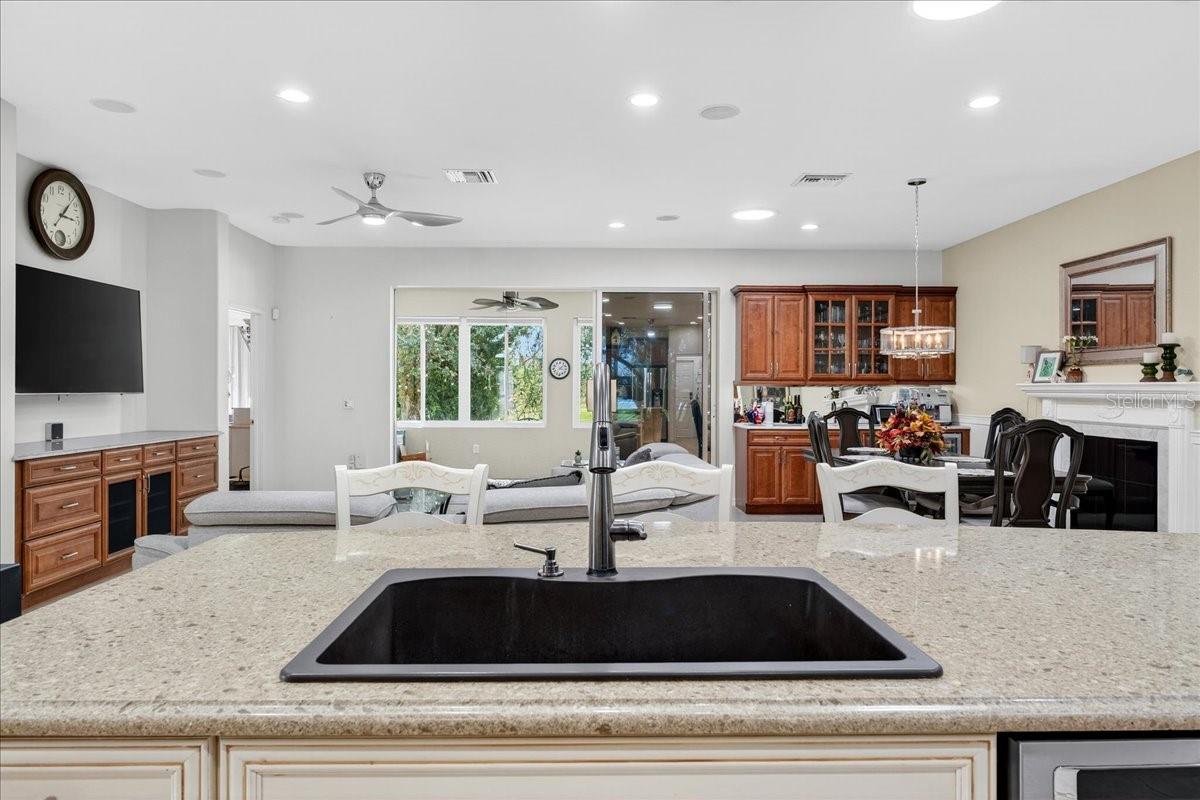 Image 13 of 65 For 360 Motorcoach Drive S