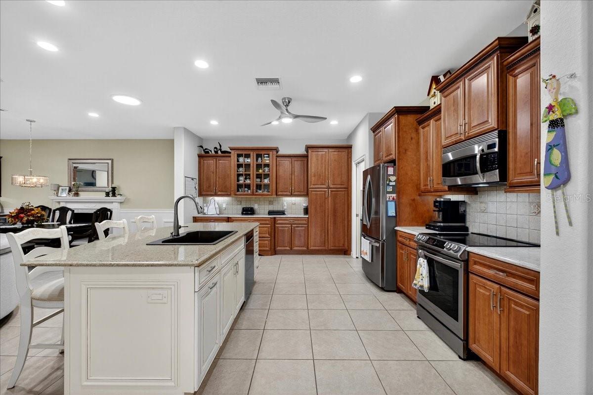 Image 15 of 65 For 360 Motorcoach Drive S