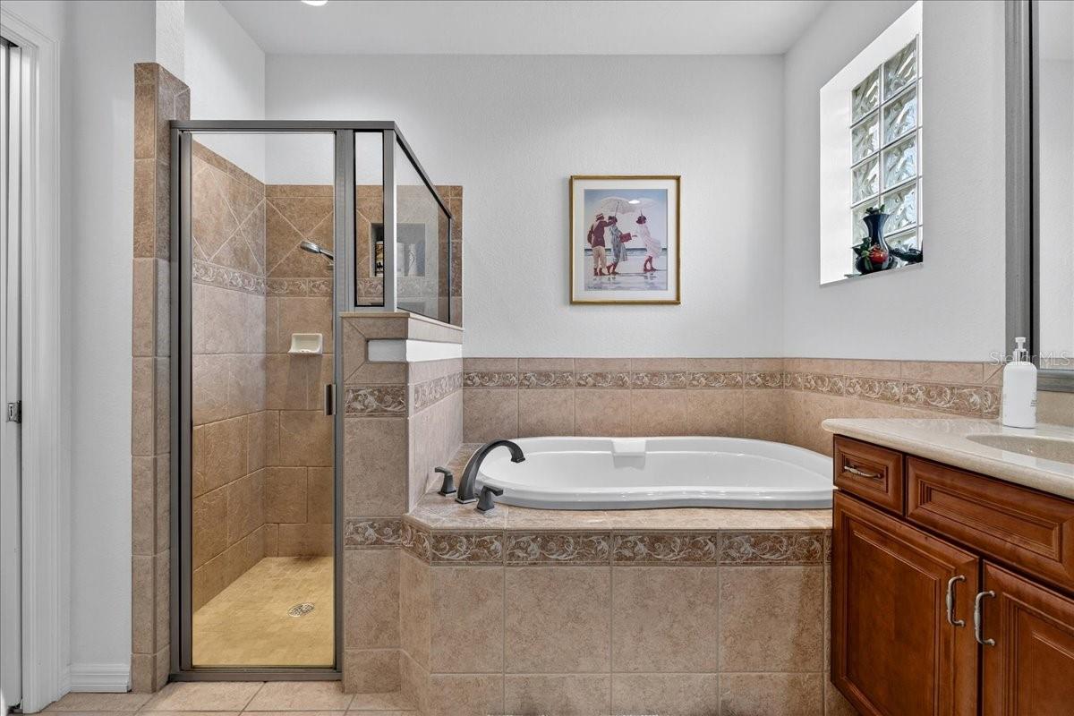 Image 23 of 65 For 360 Motorcoach Drive S