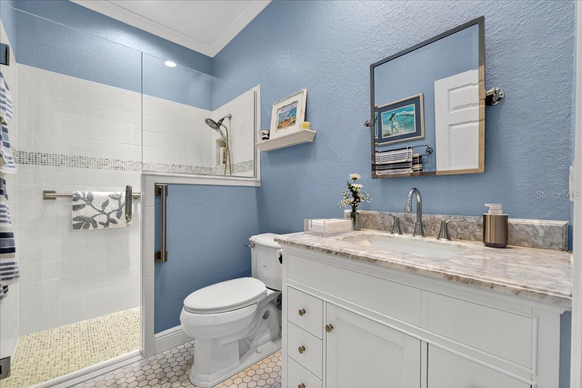 Image 29 of 65 For 360 Motorcoach Drive S