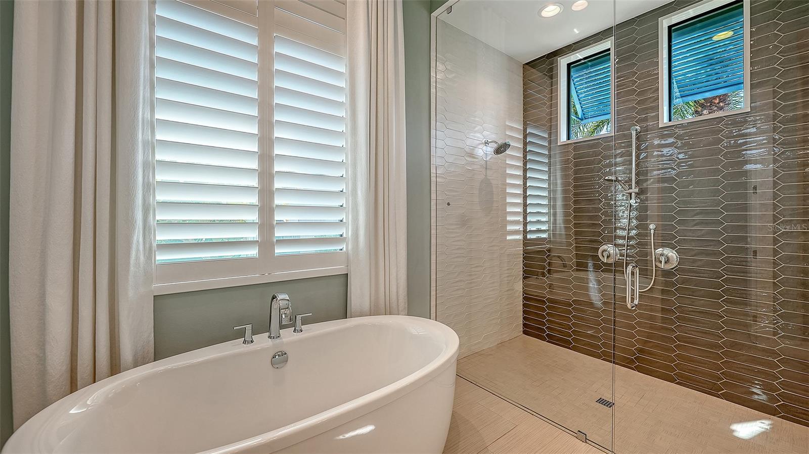 Image 42 of 96 For 9224 Starry Night Avenue