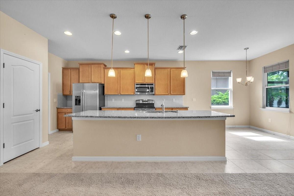 Image 18 of 64 For 2830 Oriole Drive