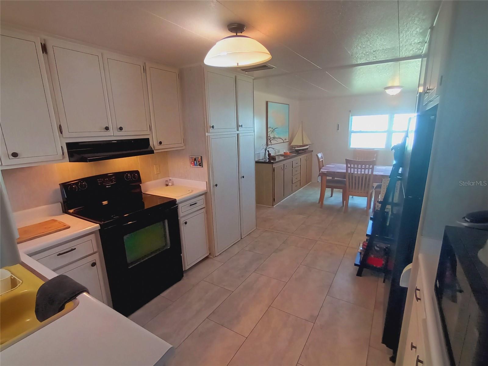 Image 10 of 82 For 5305 Kenwood Avenue