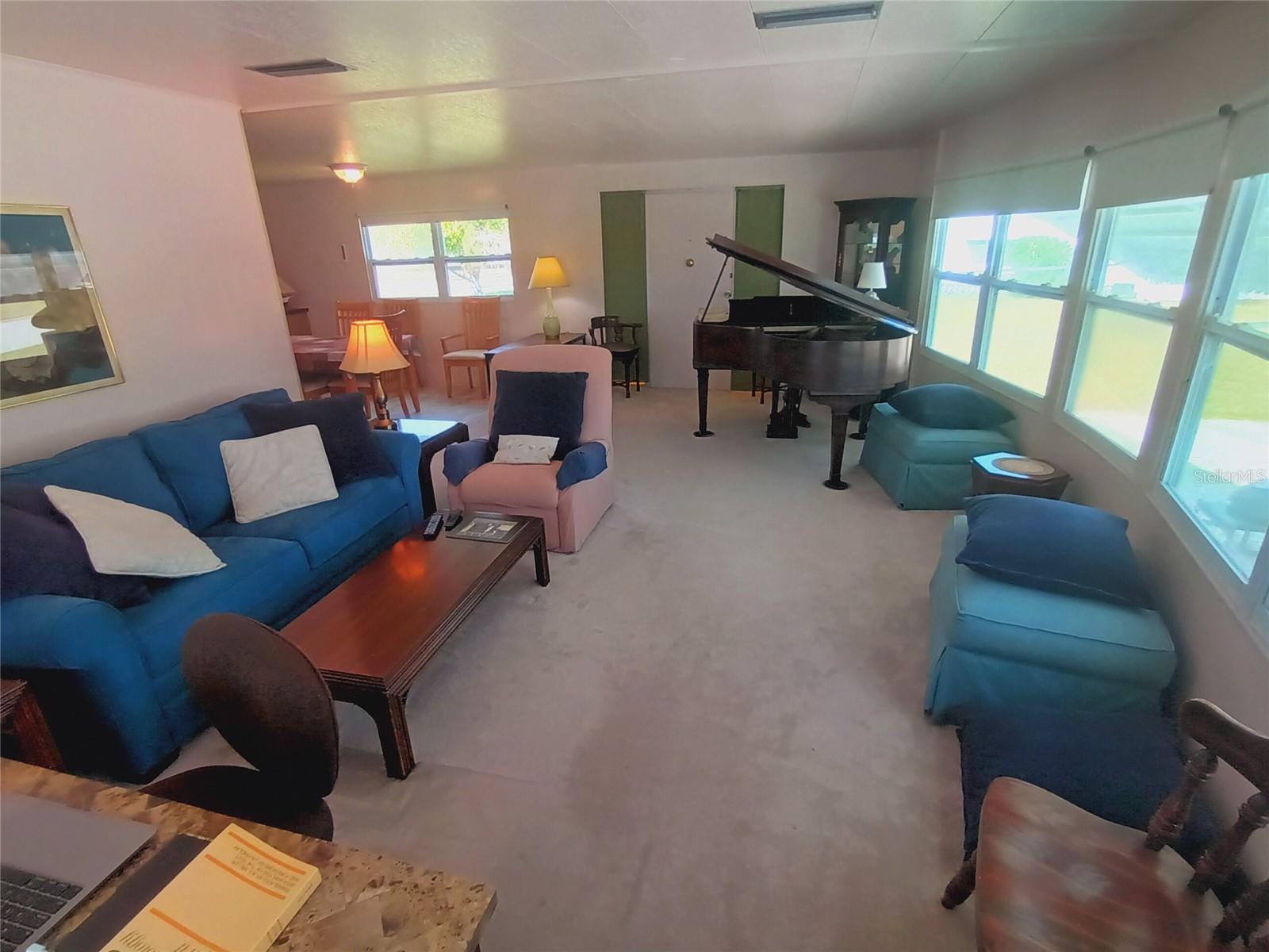 Image 23 of 82 For 5305 Kenwood Avenue