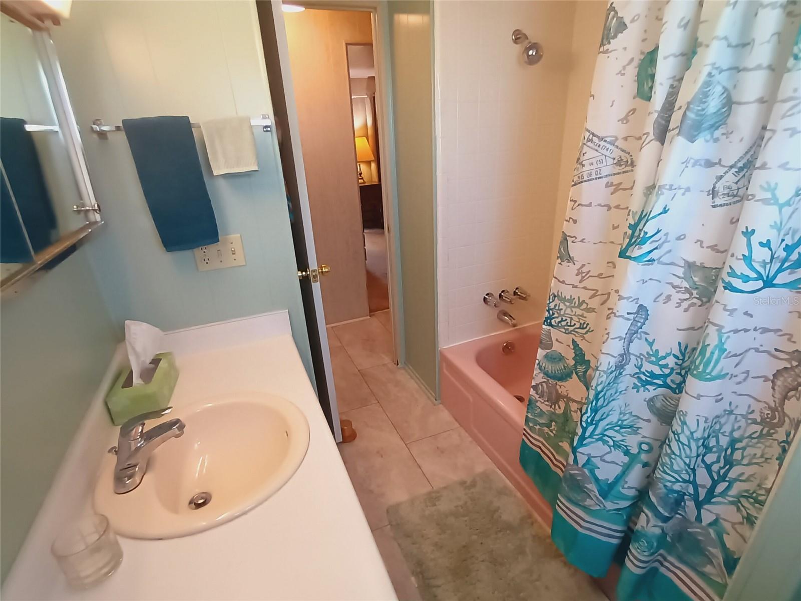 Image 25 of 82 For 5305 Kenwood Avenue