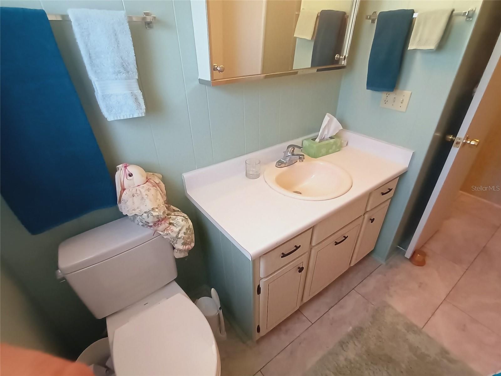 Image 26 of 82 For 5305 Kenwood Avenue