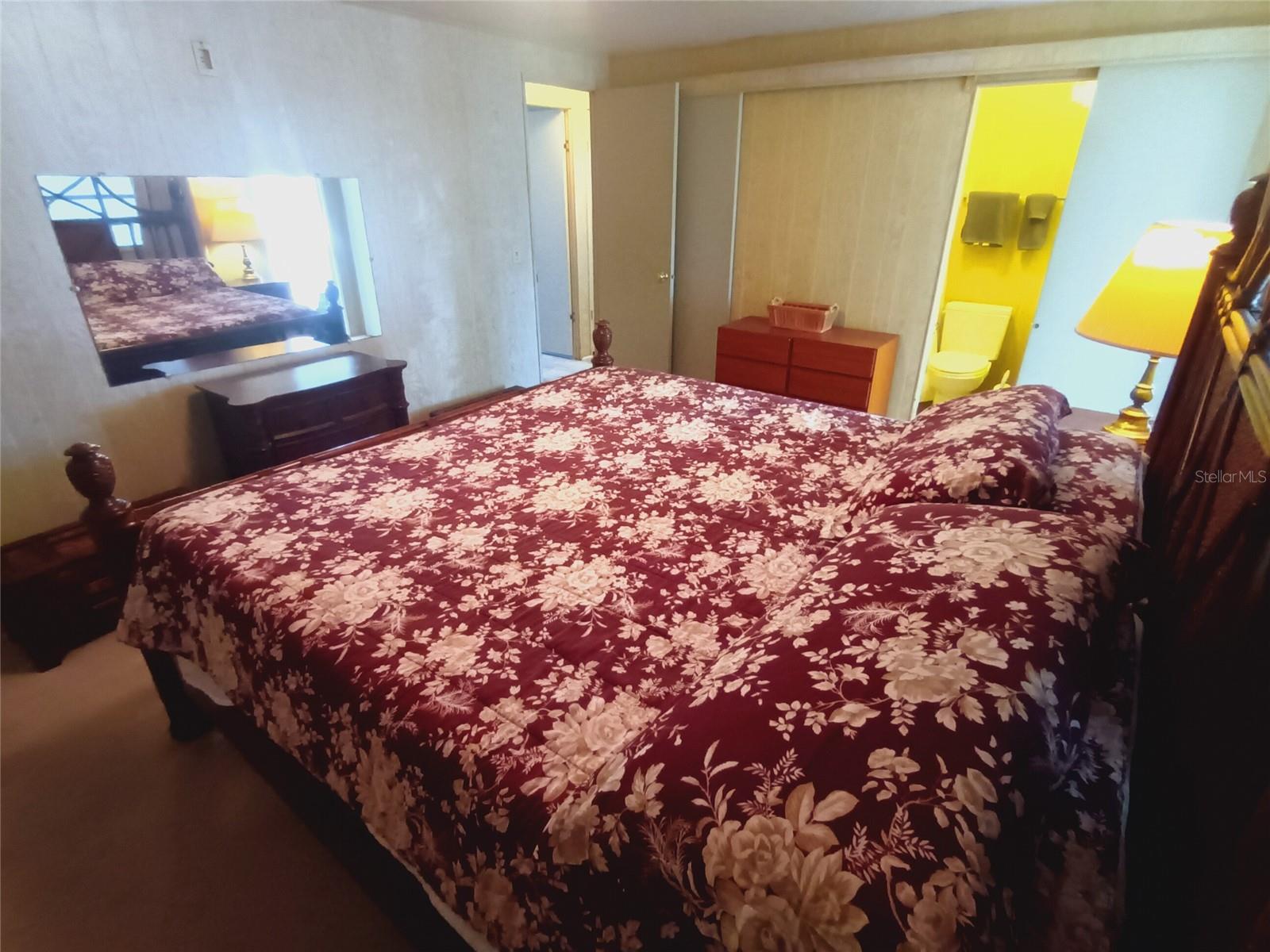 Image 34 of 82 For 5305 Kenwood Avenue