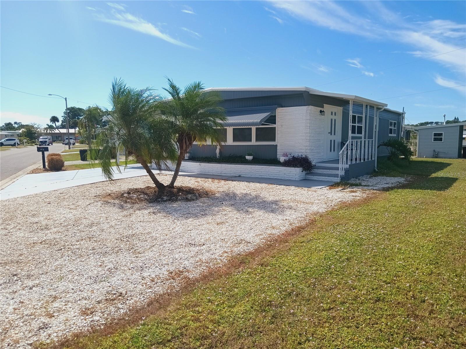 Image 4 of 82 For 5305 Kenwood Avenue