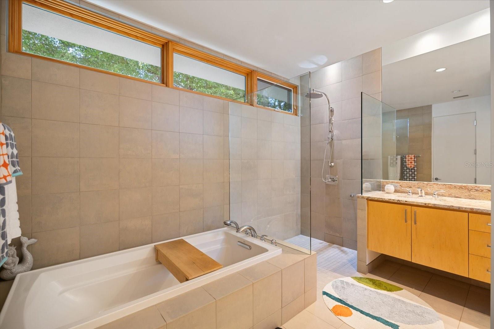 Image 14 of 78 For 1739 Cherokee Drive