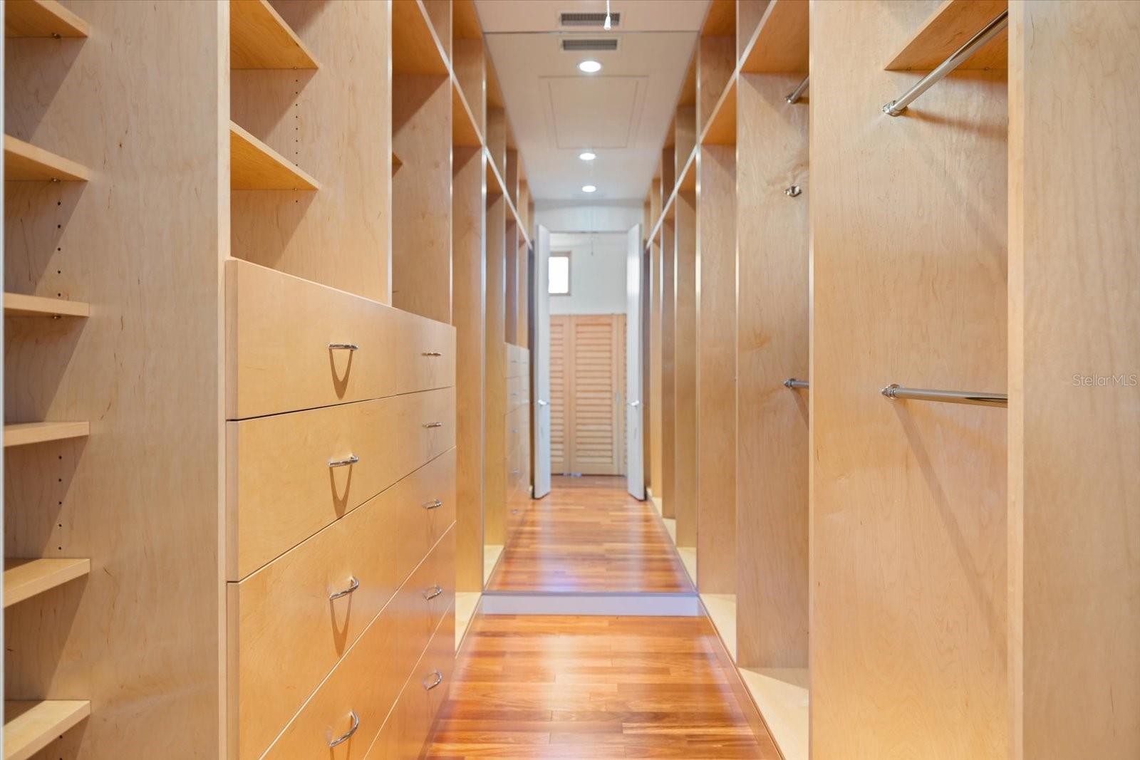 Image 17 of 78 For 1739 Cherokee Drive