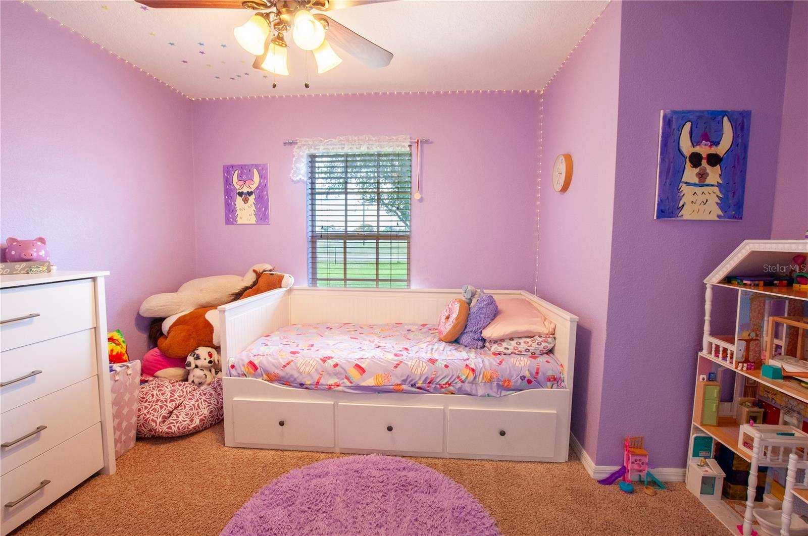 Listing photo id 9 for 2100 Diamond K Street