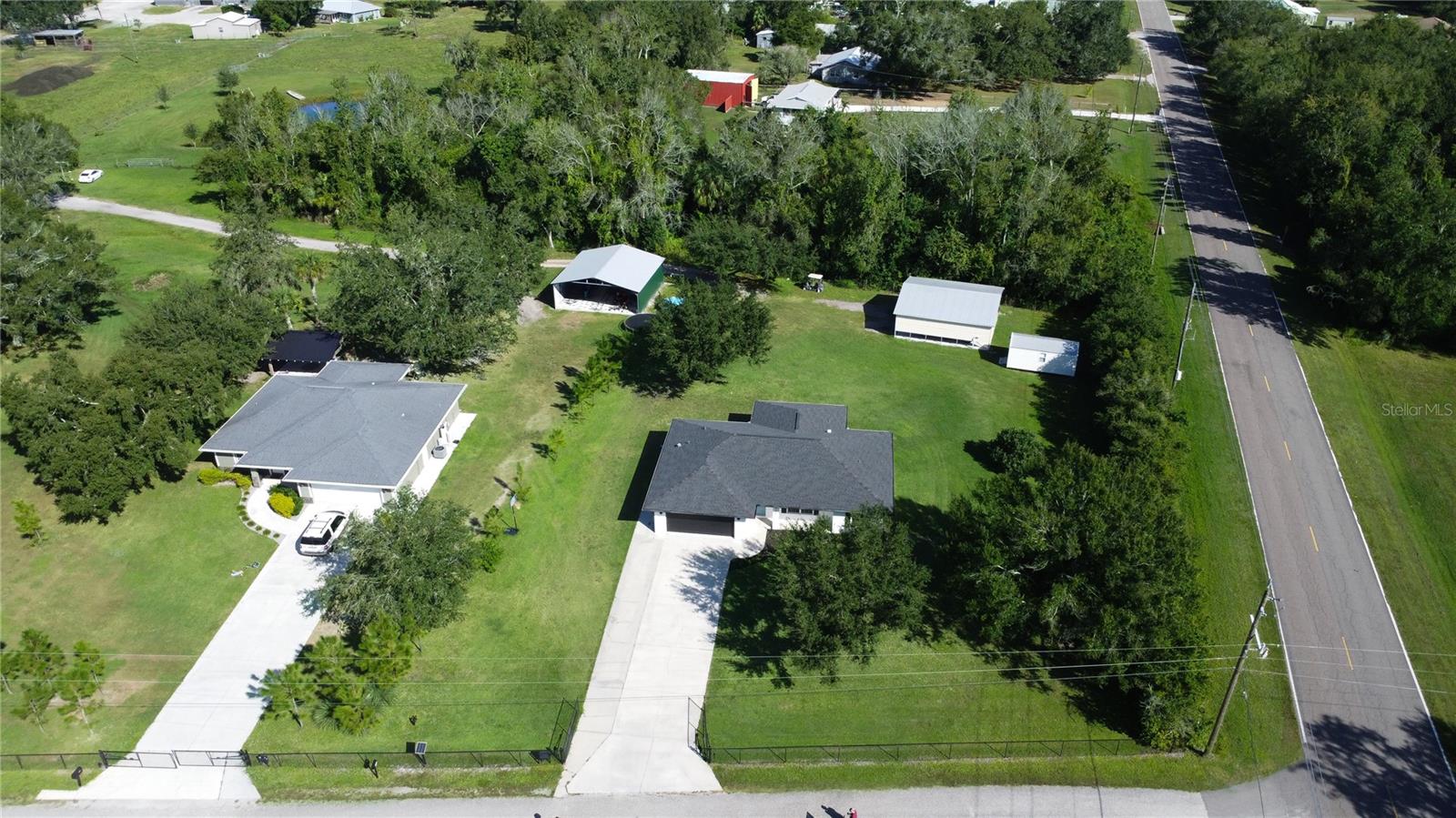 Listing photo id 15 for 2100 Diamond K Street