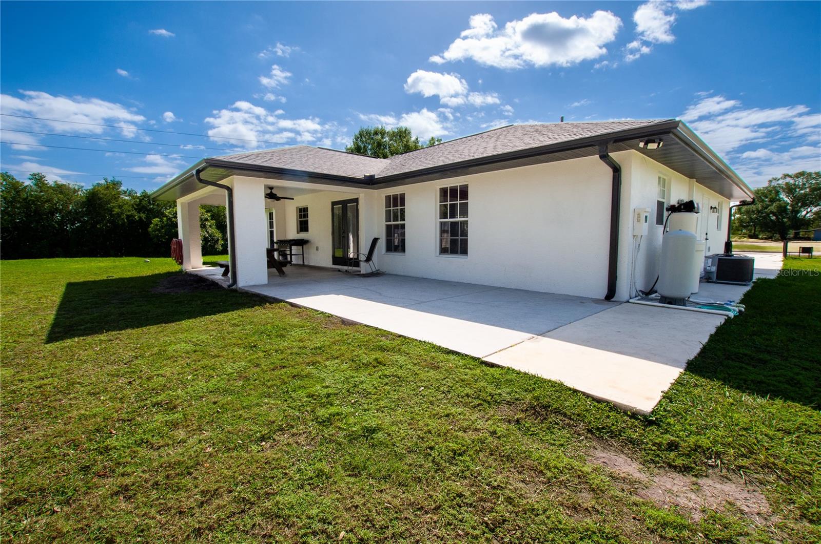 Listing photo id 18 for 2100 Diamond K Street