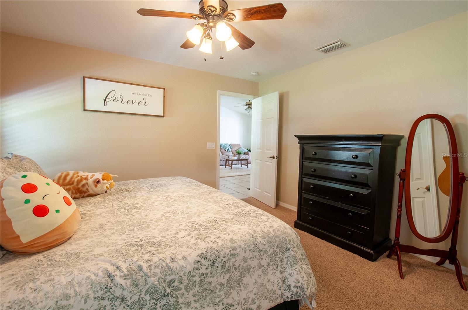 Listing photo id 6 for 2100 Diamond K Street