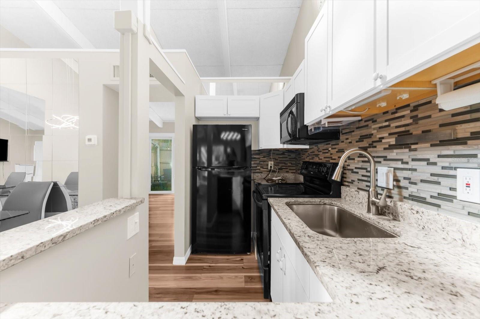 Image 13 of 52 For 500 Jefferson Avenue A3