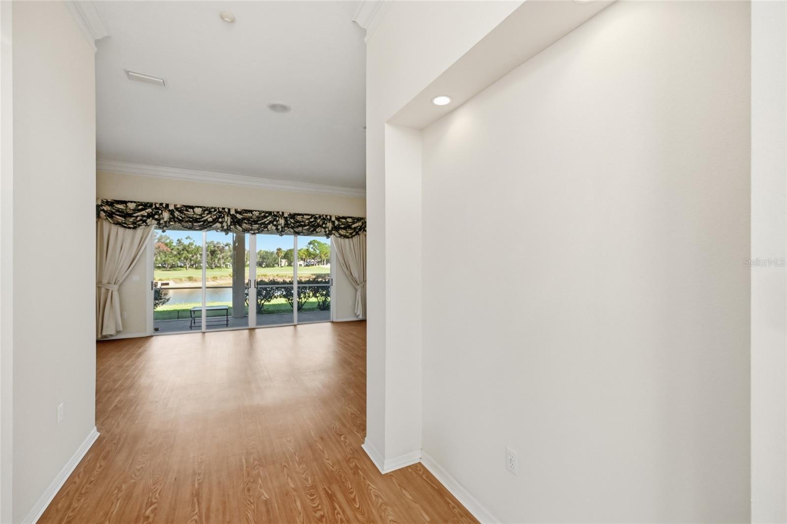 Image 14 of 57 For 5489 Downham Meadows