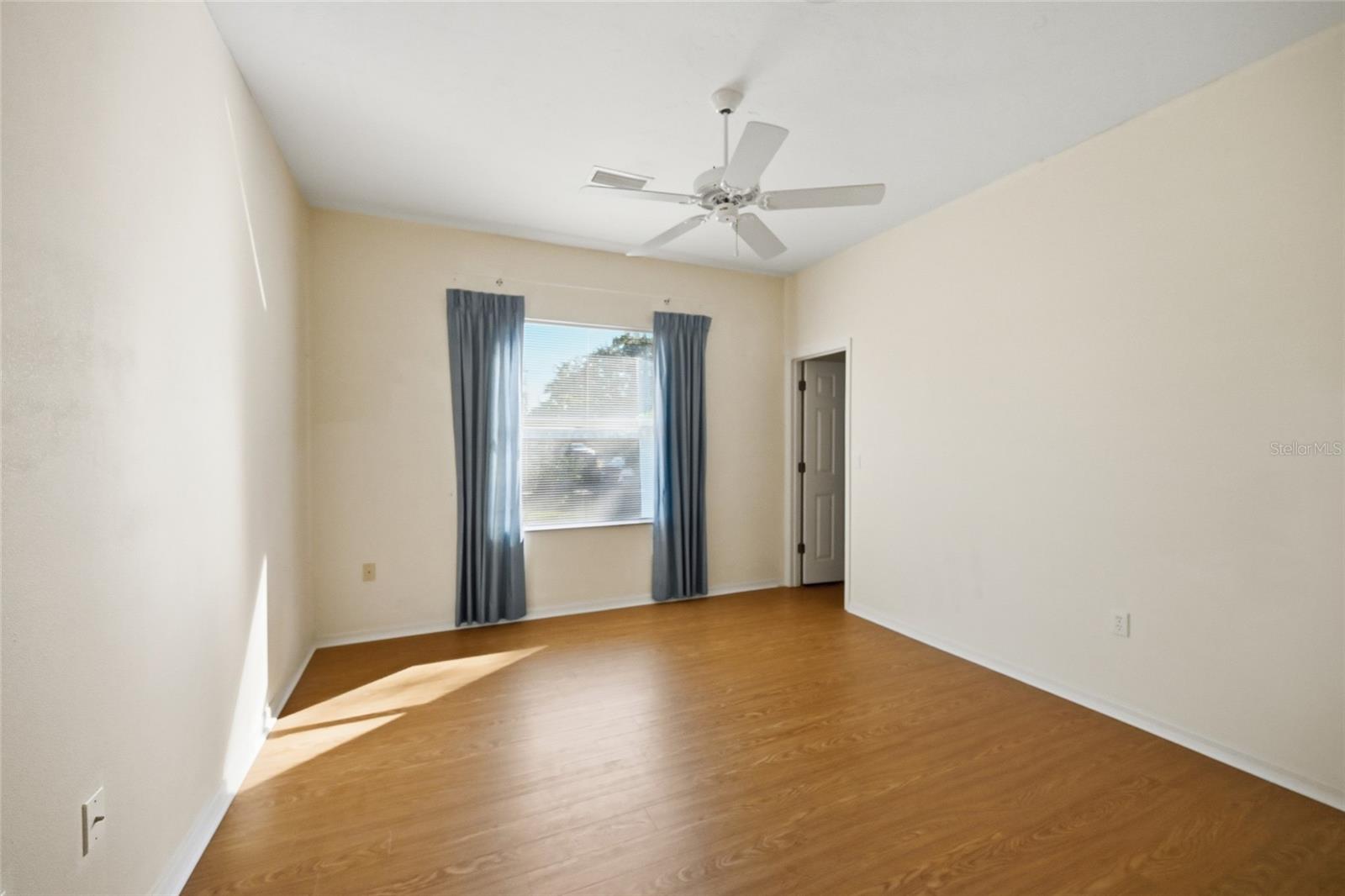 Image 30 of 57 For 5489 Downham Meadows