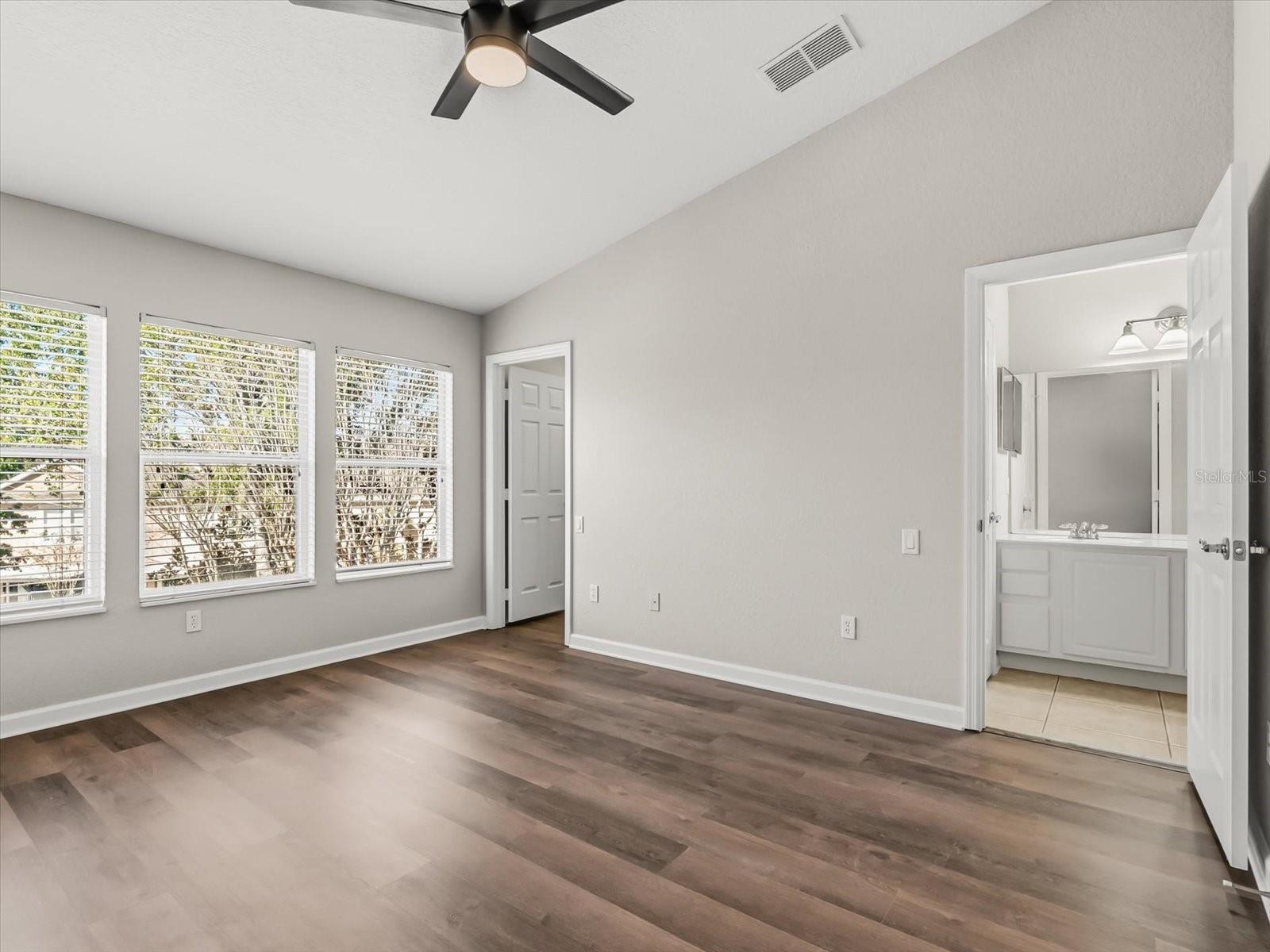 Image 20 of 31 For 1131 Washburn Court