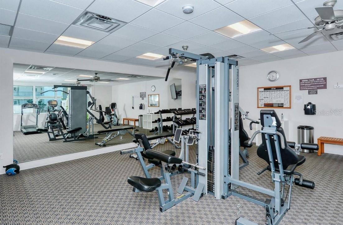 Image 29 of 36 For 777 Beach Road 1e