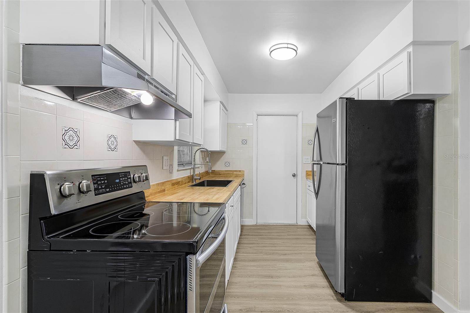 Image 18 of 36 For 27055 Safe Haven Lane