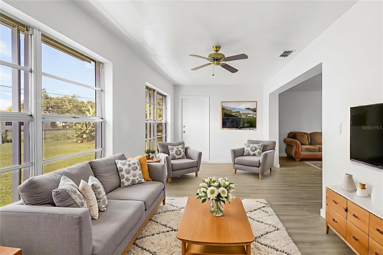 Image 5 of 36 For 27055 Safe Haven Lane