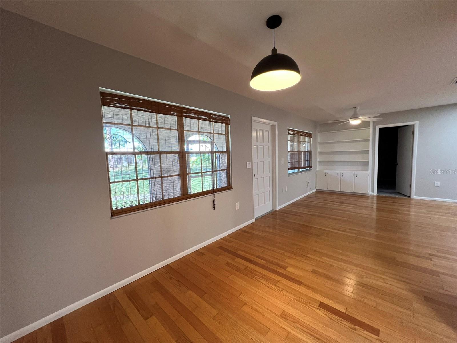 Image 6 of 21 For 417 Courbet Drive 417