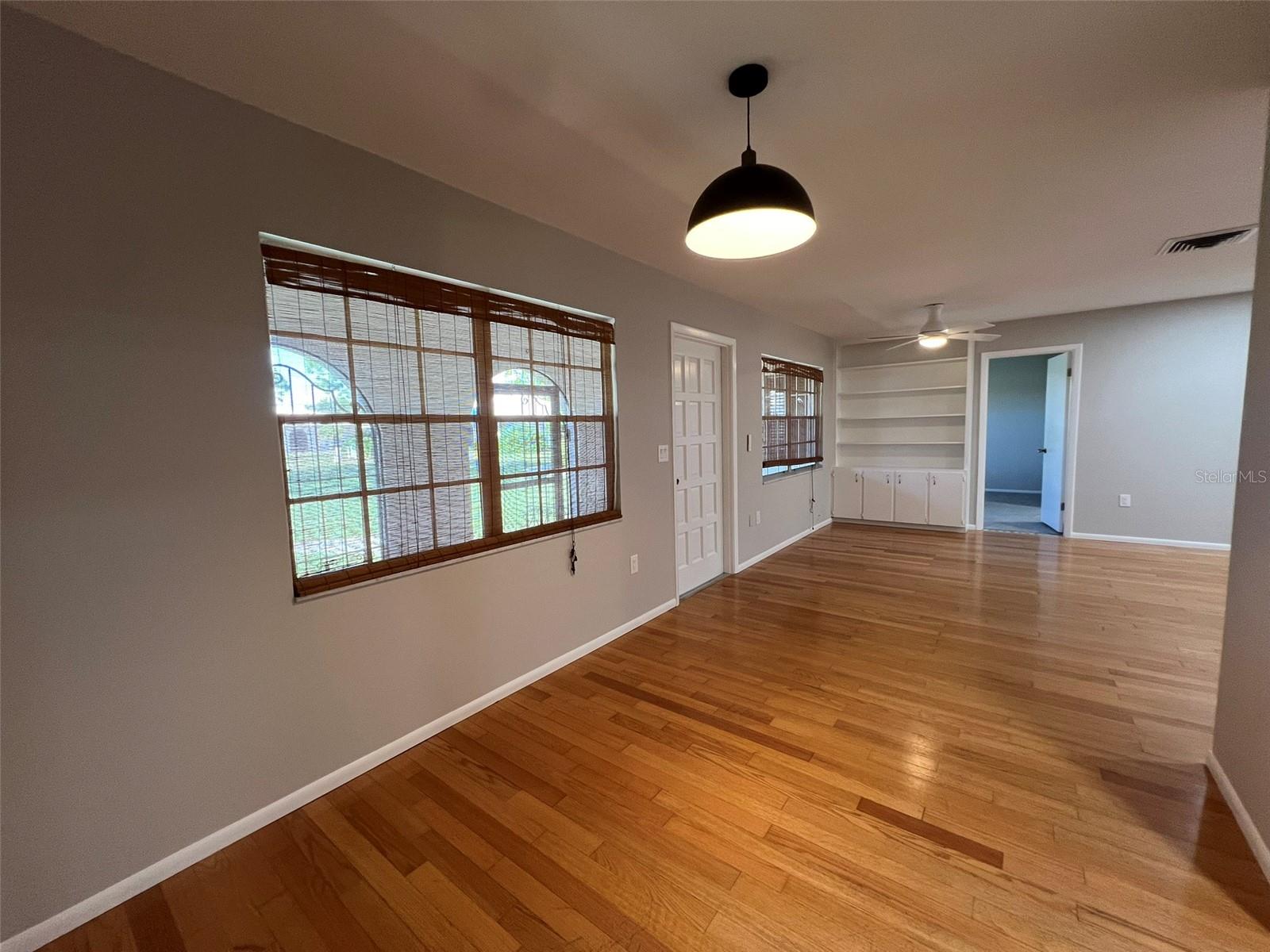 Image 8 of 21 For 417 Courbet Drive 417