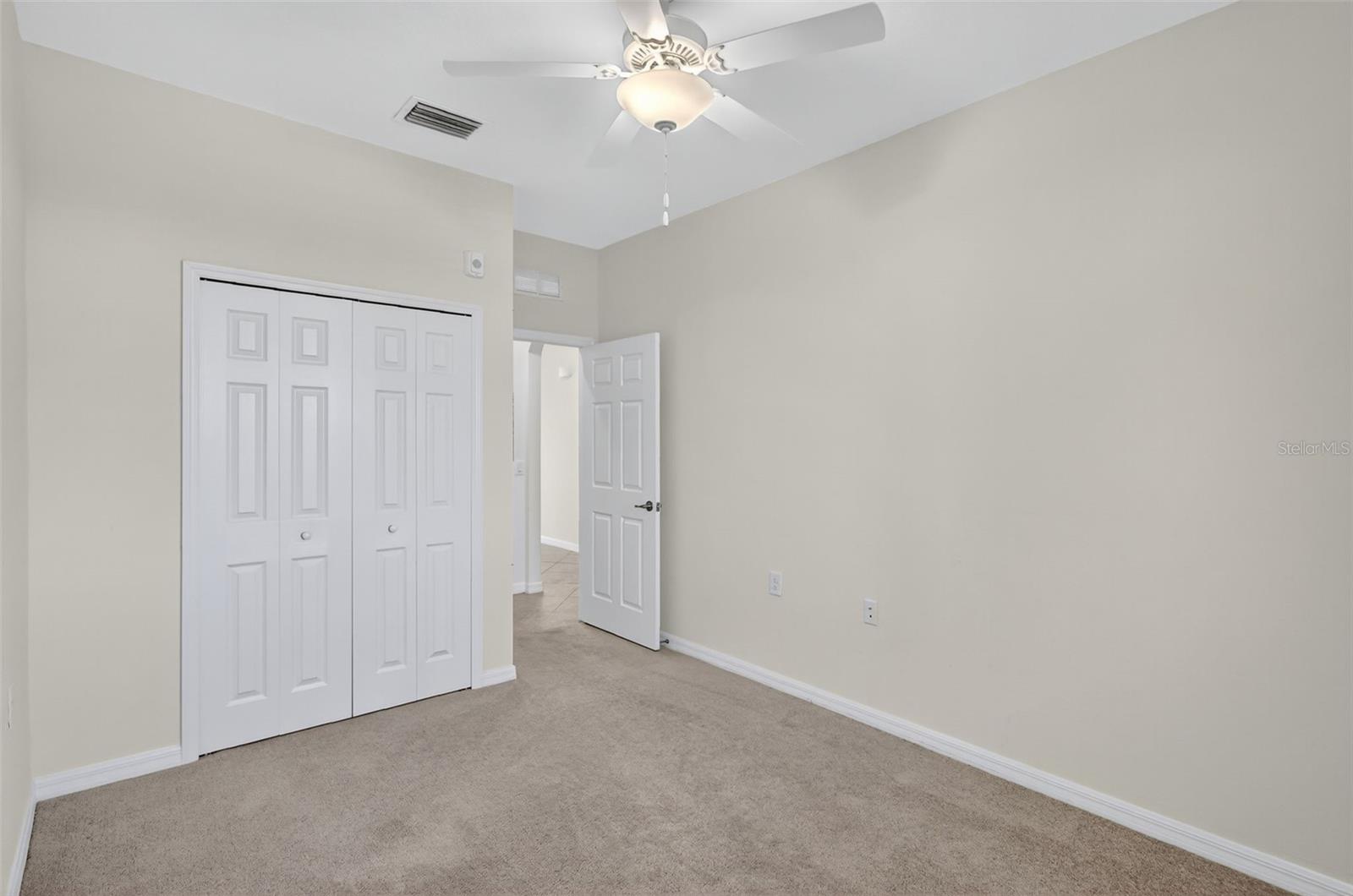 Image 24 of 48 For 17520 Gawthrop Drive 405